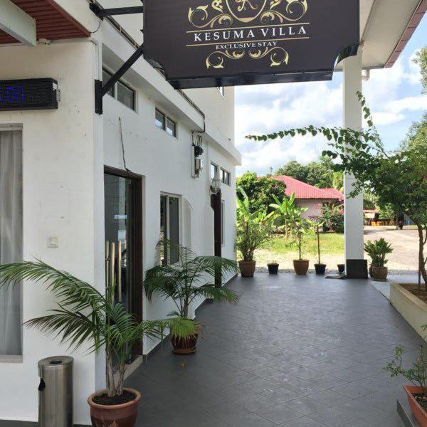 New Kesuma Villa Exclusive Stay Parit Raja Exteriér fotografie